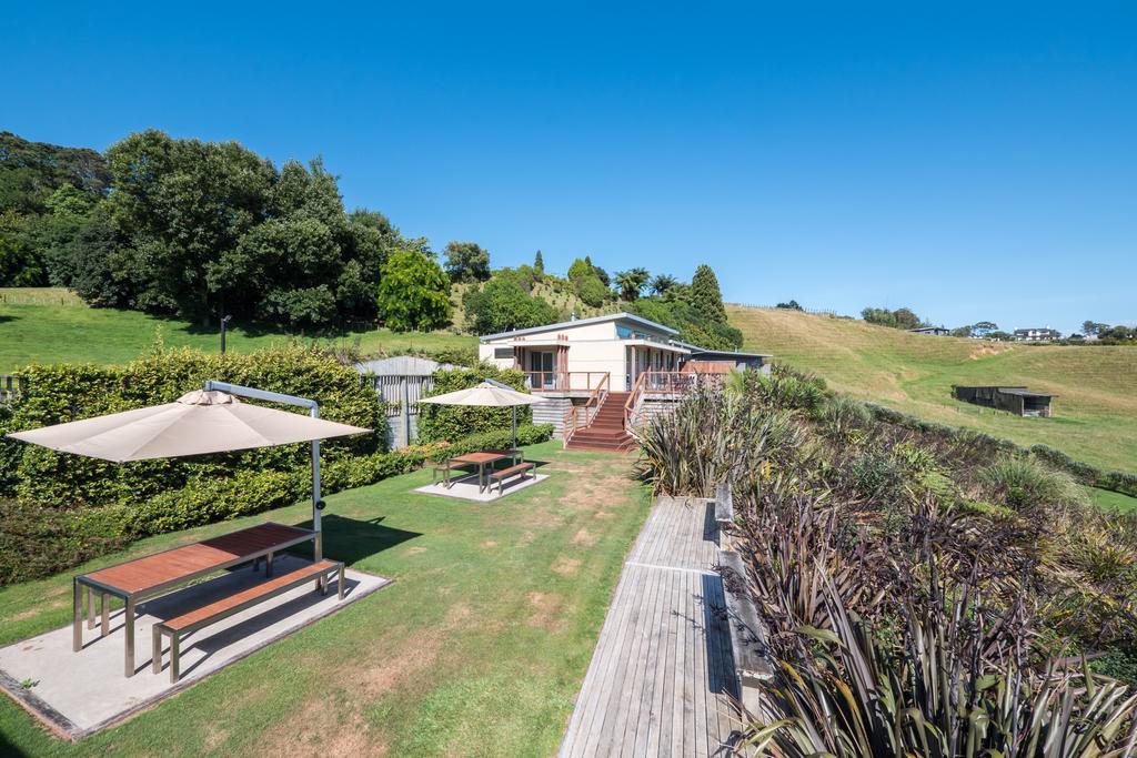 Aparthotel One Burgess Hill New Plymouth Esterno foto