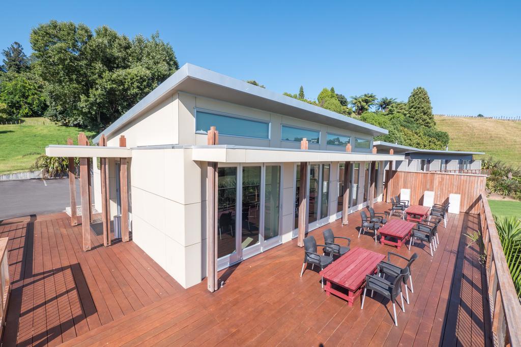 Aparthotel One Burgess Hill New Plymouth Esterno foto