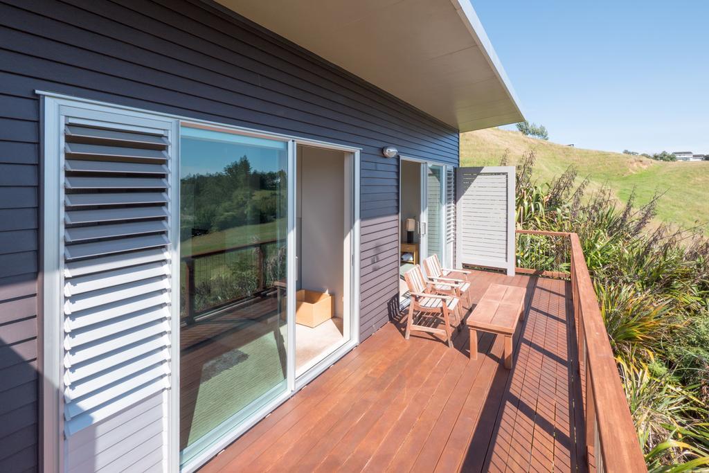 Aparthotel One Burgess Hill New Plymouth Esterno foto